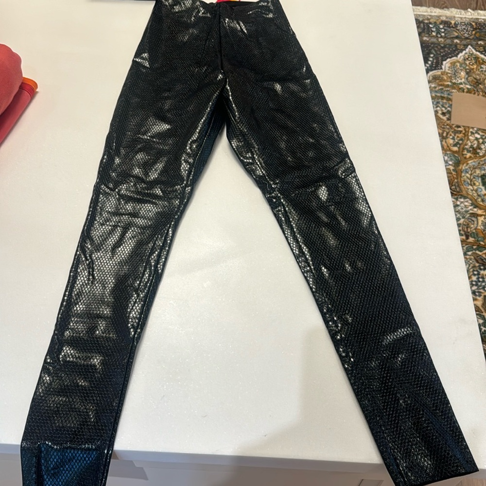 Commando brand new leggings with tag size small